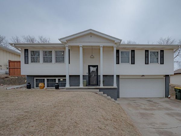 3110 Norman Dr., Sioux City, IA 51104