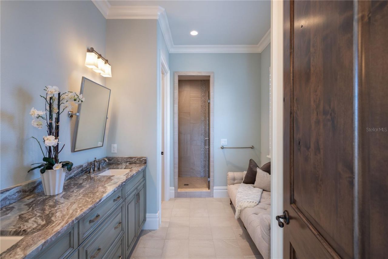 10443 Los Feliz Drive, Golden Oak, FL 32836 Photo