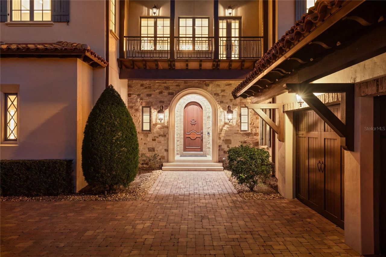 10443 Los Feliz Drive, Golden Oak, FL 32836 Photo