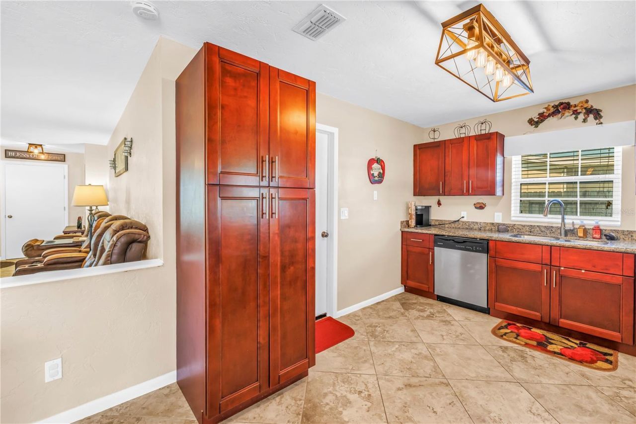 9909 55th Way N, Pinellas Park, FL 33782 Photo