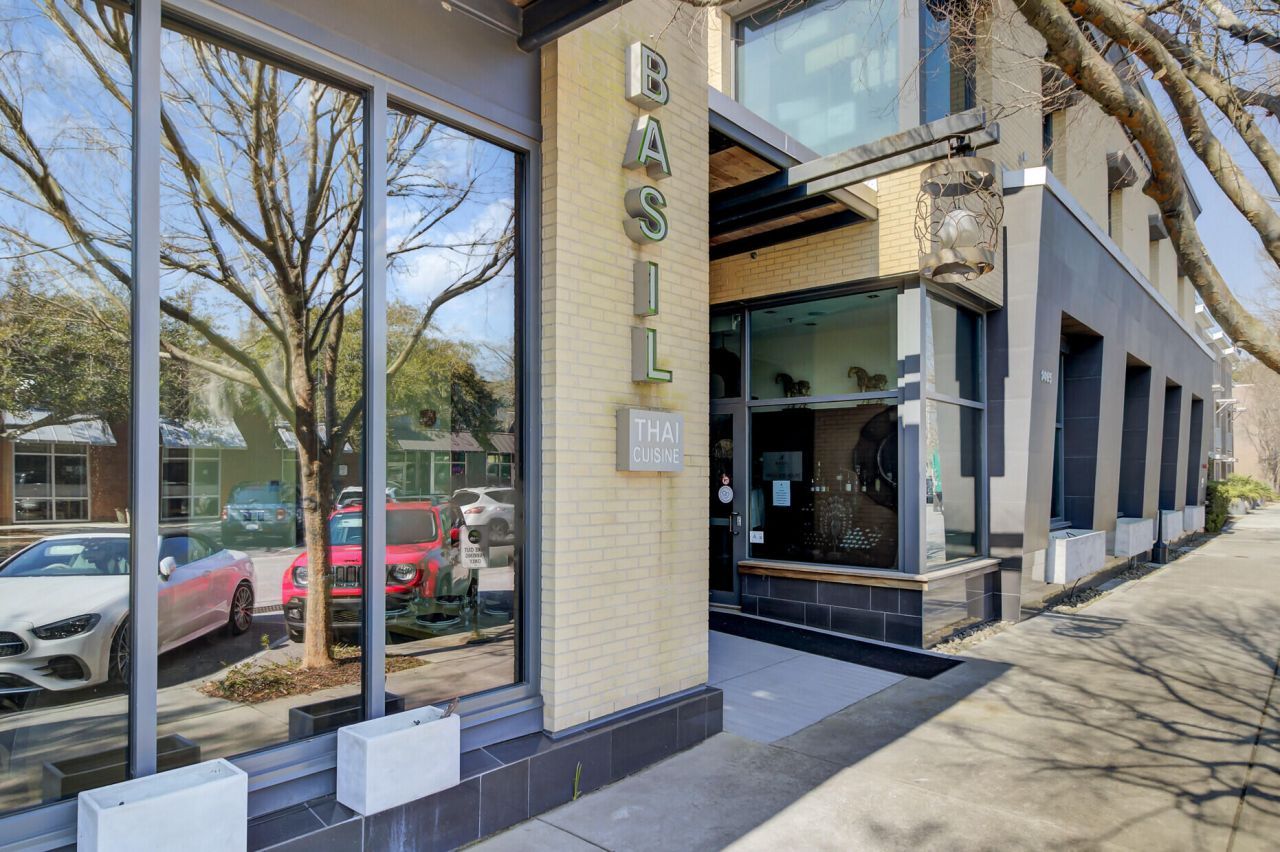 1600 Long Grove Drive Photo 33