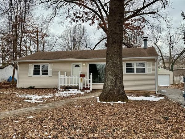 223 E Bannister Road, Kansas City, MO 64114