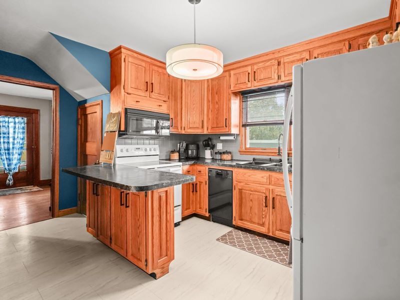 112 Iron Street, Bucyrus, OH 44820 Photo 5