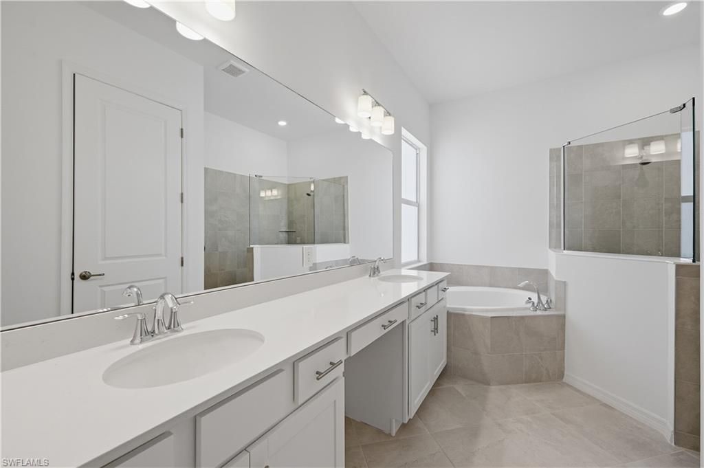15729 Raveneli Ct, Fort Myers, FL 33908 Photo