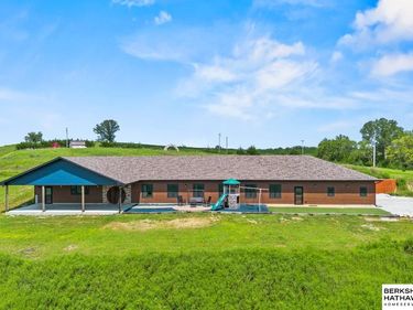 63887 711 Road, Dawson, NE 68337