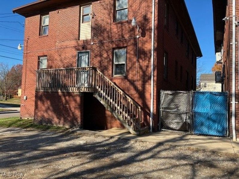 228 Cole Avenue, Akron, OH 44301 Photo 4