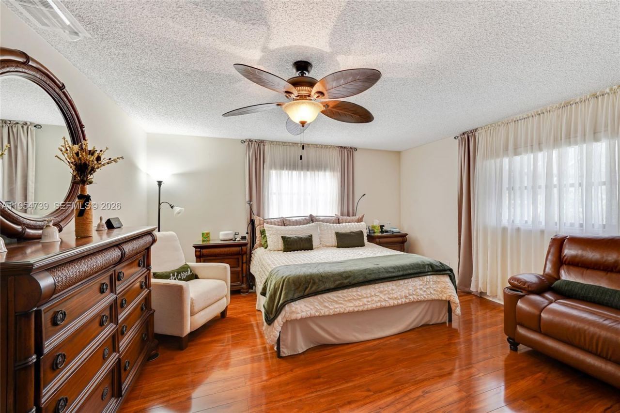 8507 NW 54th Ct, Lauderhill, FL 33351 Photo