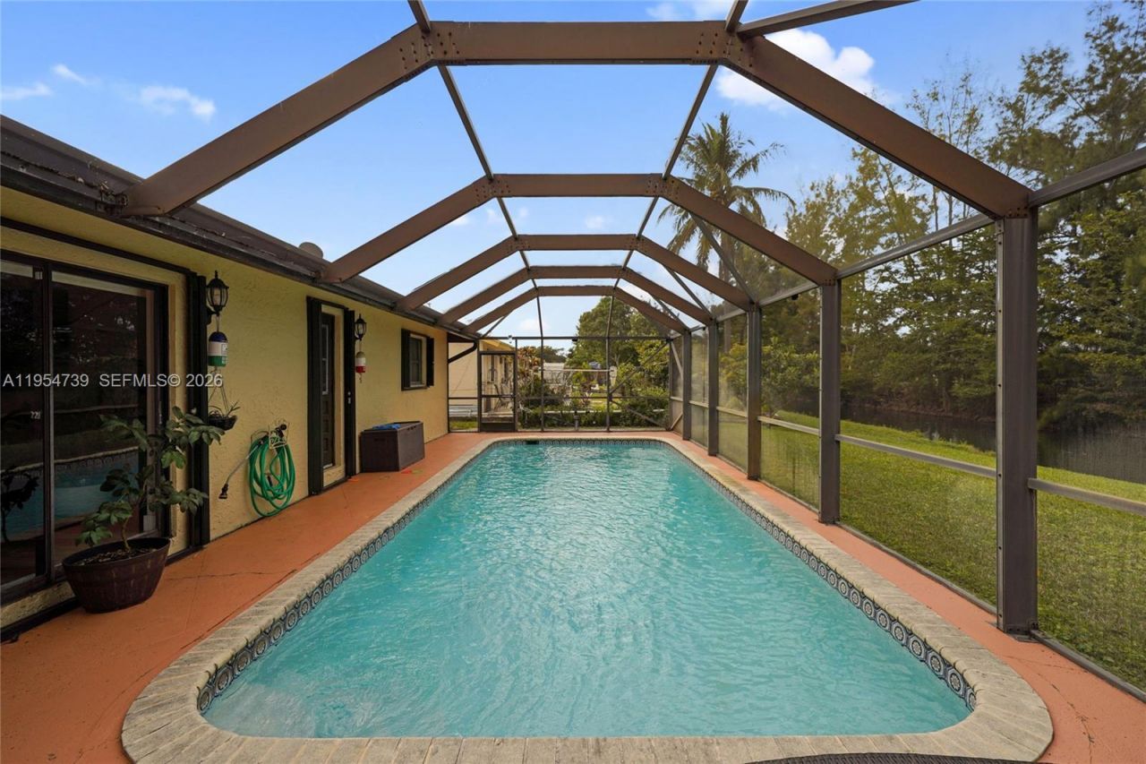 8507 NW 54th Ct, Lauderhill, FL 33351 Photo