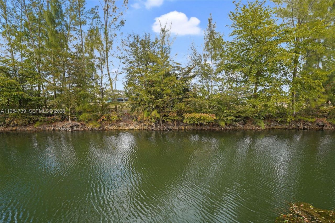 8507 NW 54th Ct, Lauderhill, FL 33351 Photo