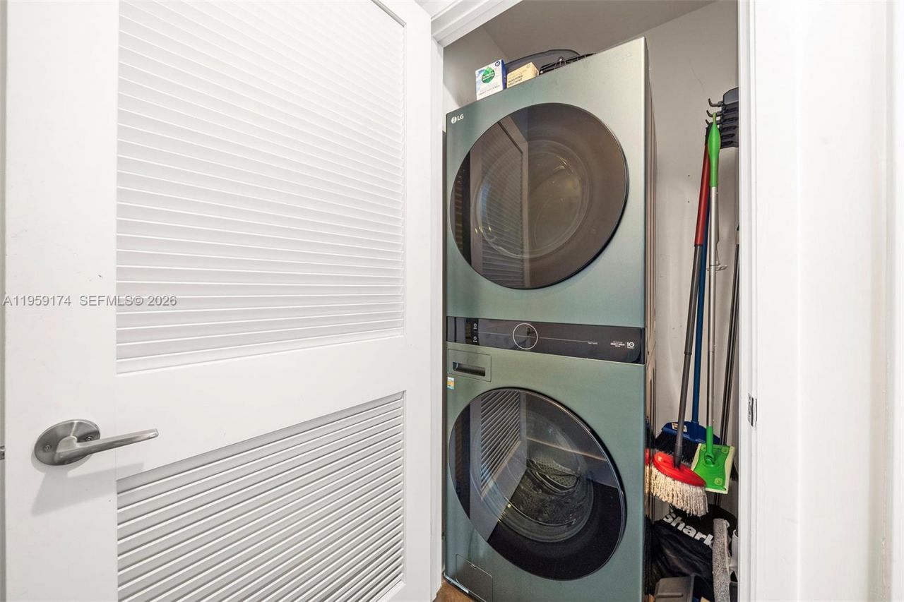 2020 N Bayshore Dr, Unit 2908, Miami, FL 33137 Photo