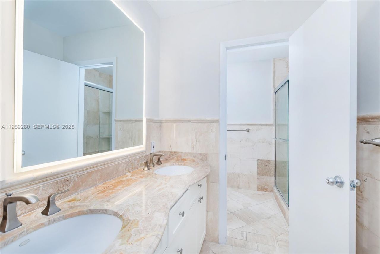 310 Harbor Ct, Key Biscayne, FL 33149 Photo