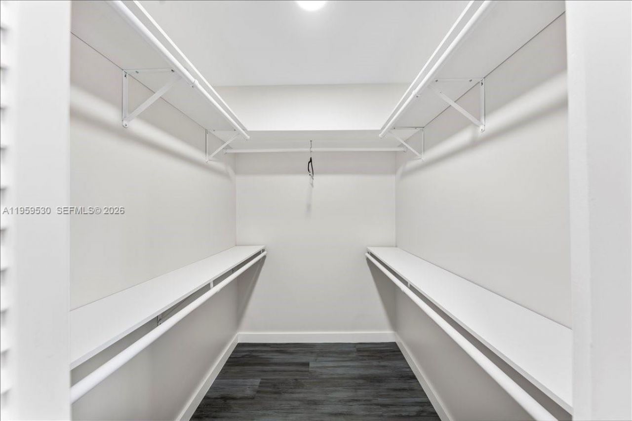 7705 SW 66th St, South Miami, FL 33143 Photo