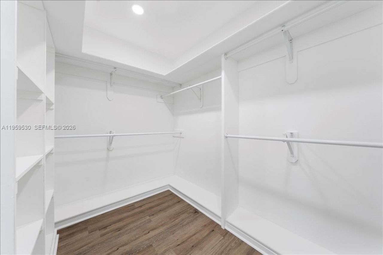 7705 SW 66th St, South Miami, FL 33143 Photo