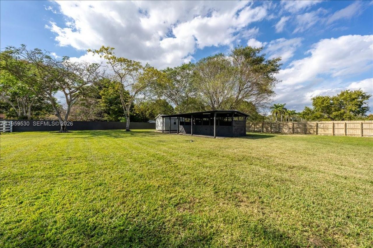 7705 SW 66th St, South Miami, FL 33143 Photo