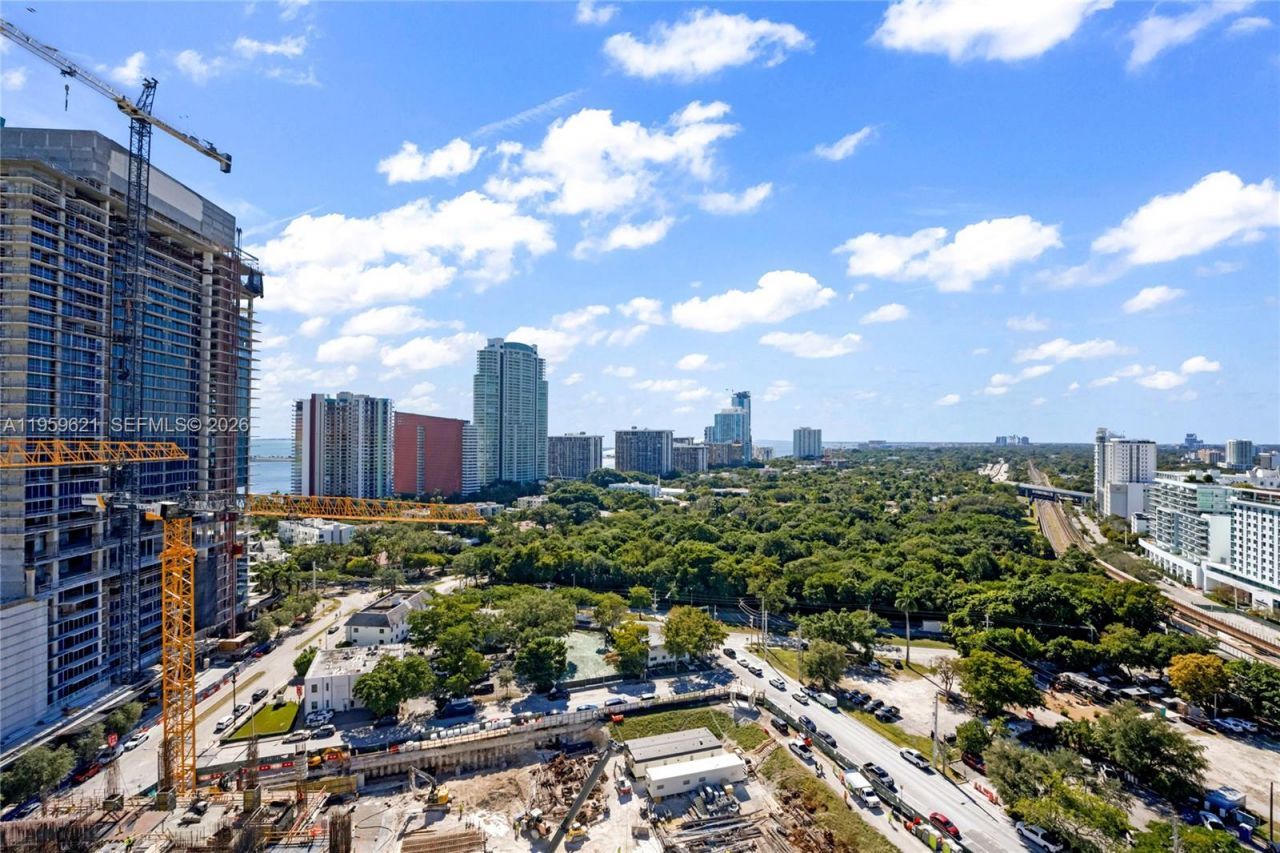 60 SW 13th St, Unit 1700, Miami, FL 33130 Photo