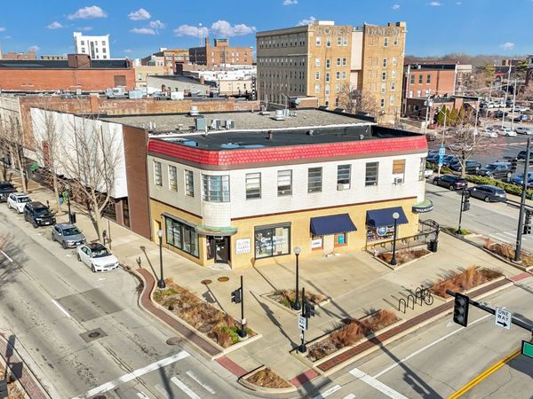 111 S Walnut Street, Champaign, IL 61820