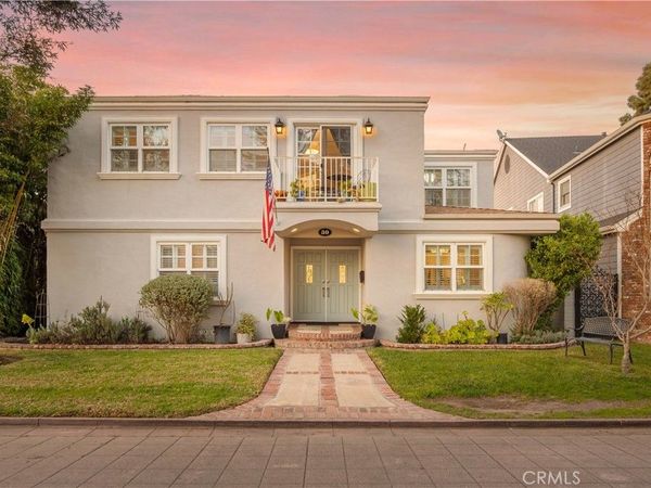 30 La Linda Drive, Long Beach, CA 90807