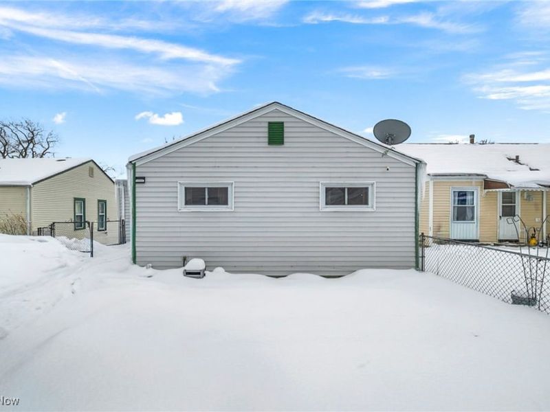 12112 Carrington Avenue, Cleveland, OH 44135 Photo 20