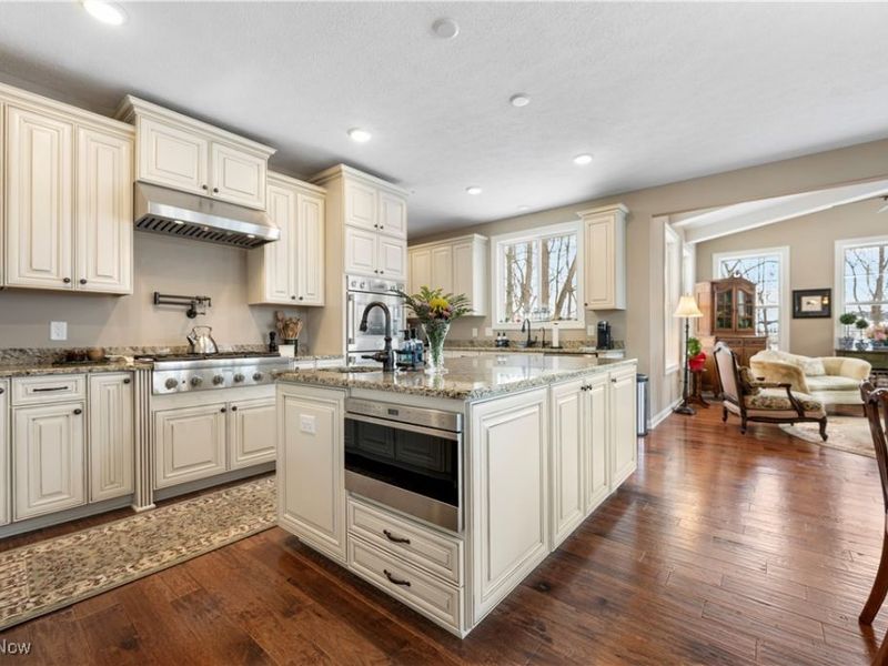 12554 Meadowview Drive, North Royalton, OH 44133 Photo 13