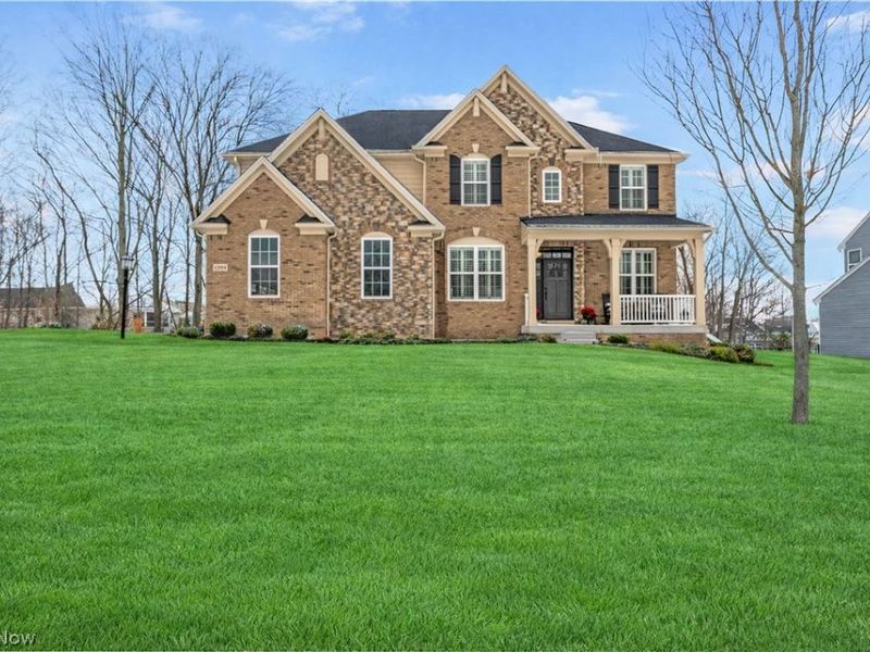 12554 Meadowview Drive, North Royalton, OH 44133 Photo 2