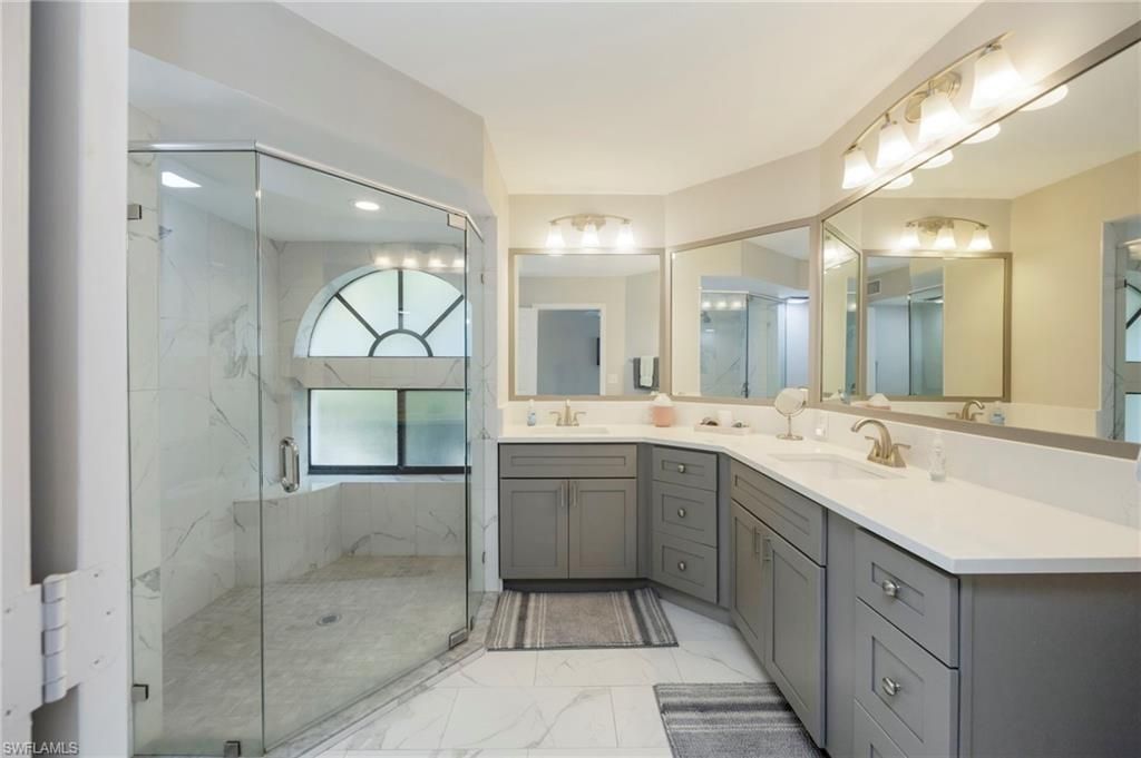 592 Beachwalk Cir, Unit N105, Naples, FL 34108 Photo