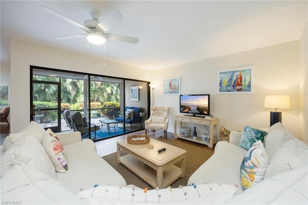 592 Beachwalk Cir, Unit N105, Naples, FL 34108 Photo