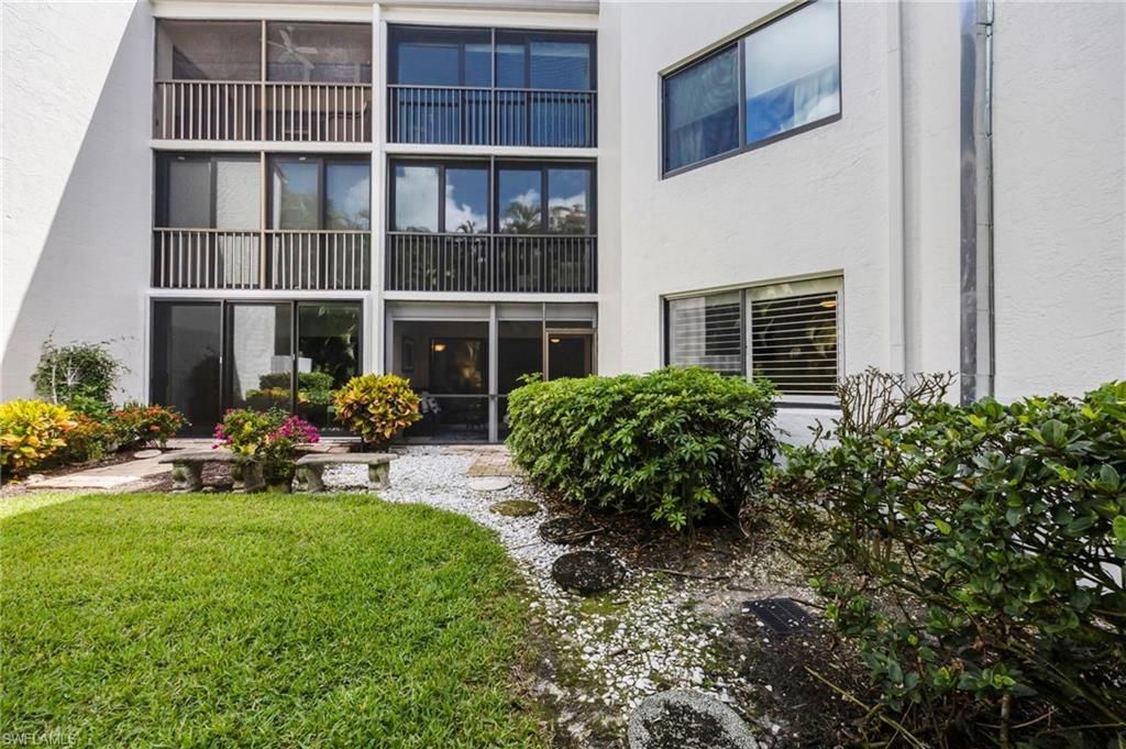 592 Beachwalk Cir, Unit N105, Naples, FL 34108 Photo