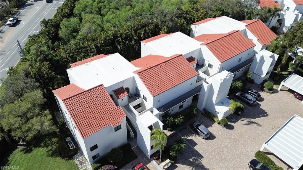 592 Beachwalk Cir, Unit N105, Naples, FL 34108 Photo