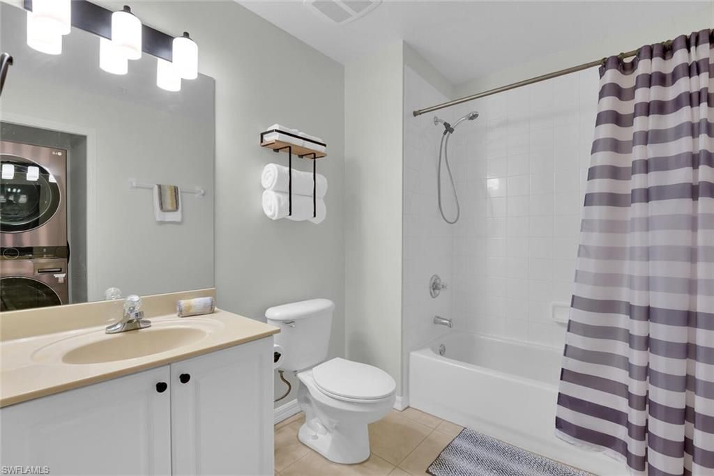 9165 Celeste Dr, Unit 3-303, Naples, FL 34113 Photo