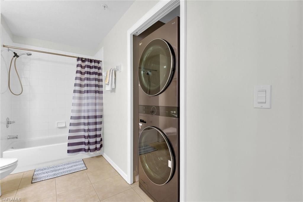 9165 Celeste Dr, Unit 3-303, Naples, FL 34113 Photo
