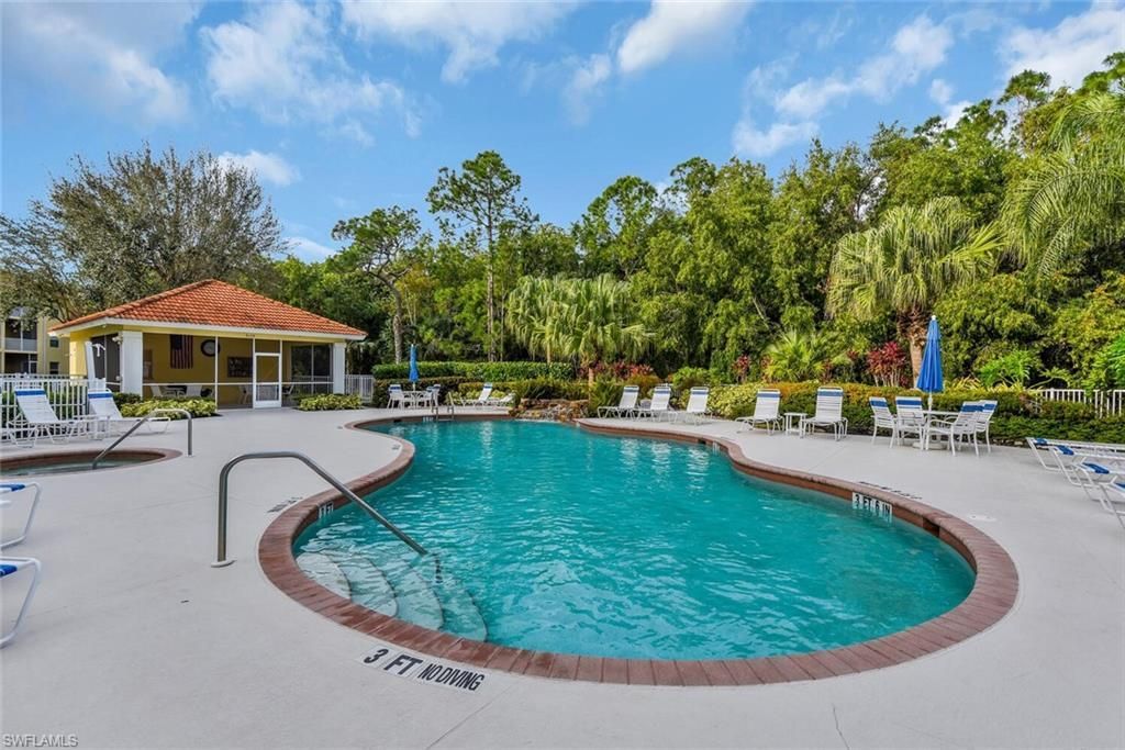 9165 Celeste Dr, Unit 3-303, Naples, FL 34113 Photo