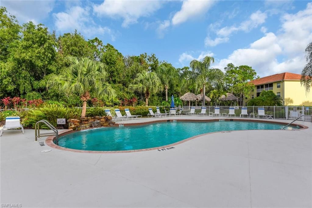 9165 Celeste Dr, Unit 3-303, Naples, FL 34113 Photo