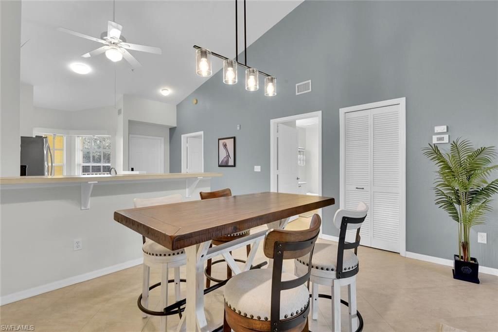 9165 Celeste Dr, Unit 3-303, Naples, FL 34113 Photo