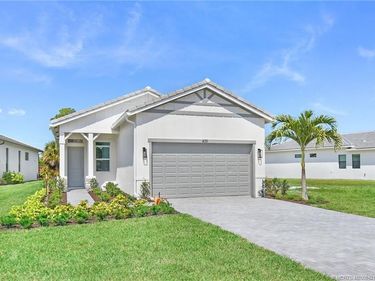 435 SE Via Sangro, Port St Lucie, FL 34952