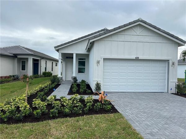 435 SE Via Sangro, Port St Lucie, FL 34952