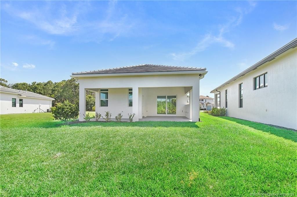 435 SE Via Sangro, Port Saint Lucie, FL 34952 Photo