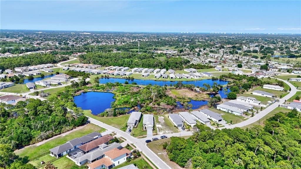 435 SE Via Sangro, Port Saint Lucie, FL 34952 Photo