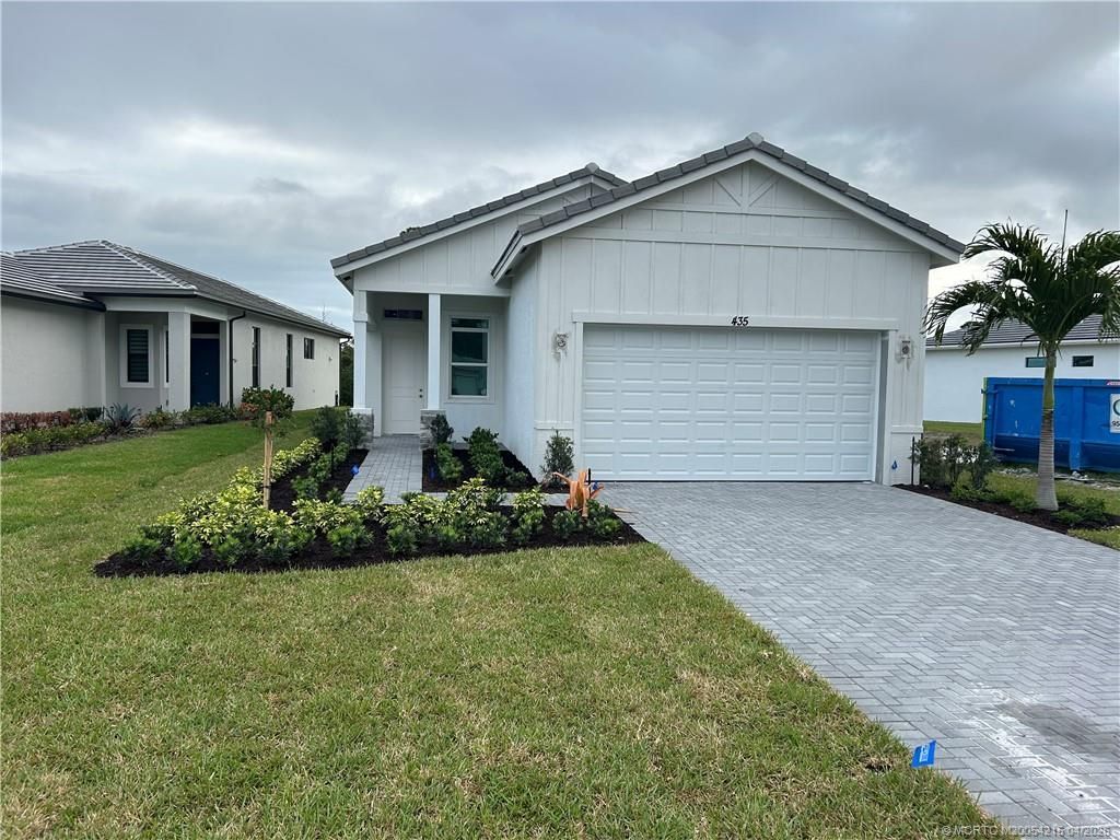 435 SE Via Sangro, Port Saint Lucie, FL 34952 Photo
