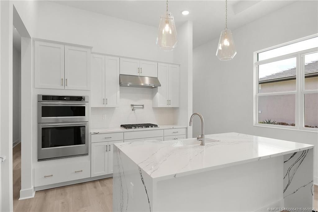 435 SE Via Sangro, Port Saint Lucie, FL 34952 Photo