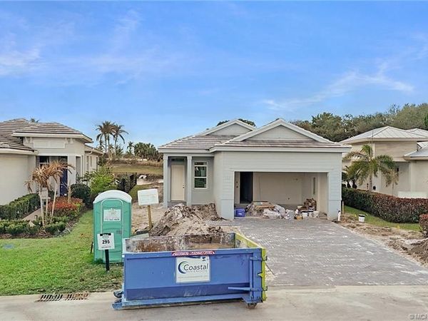 179 SE Via Tirso, Port St Lucie, FL 34952