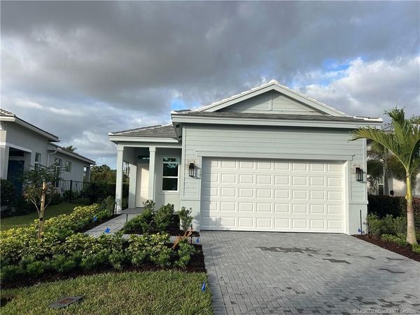 179 SE Via Tirso, Port St Lucie, FL 34952