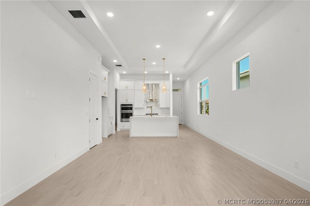 179 SE Via Tirso, Port Saint Lucie, FL 34952 Photo