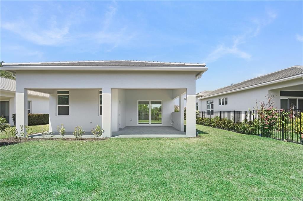 179 SE Via Tirso, Port Saint Lucie, FL 34952 Photo
