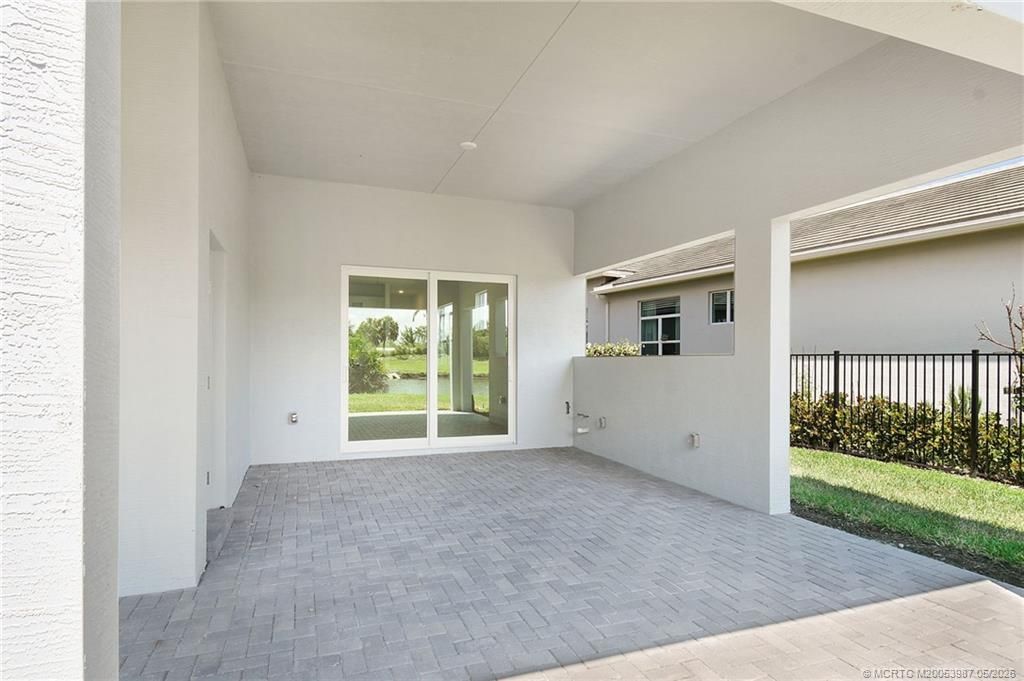 179 SE Via Tirso, Port Saint Lucie, FL 34952 Photo
