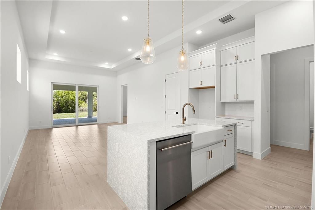 179 SE Via Tirso, Port Saint Lucie, FL 34952 Photo
