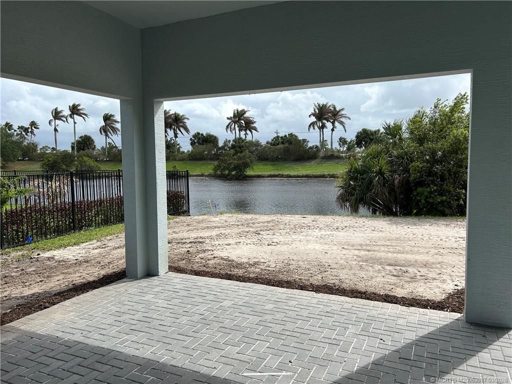 179 SE Via Tirso, Port Saint Lucie, FL 34952 Photo