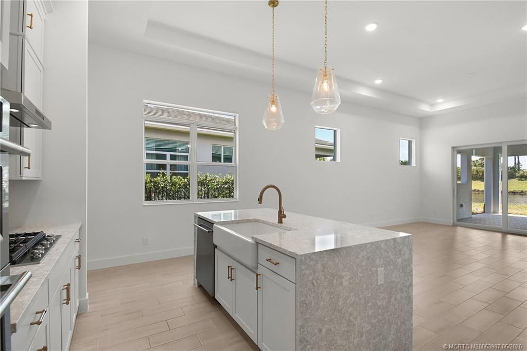179 SE Via Tirso, Port Saint Lucie, FL 34952 Photo