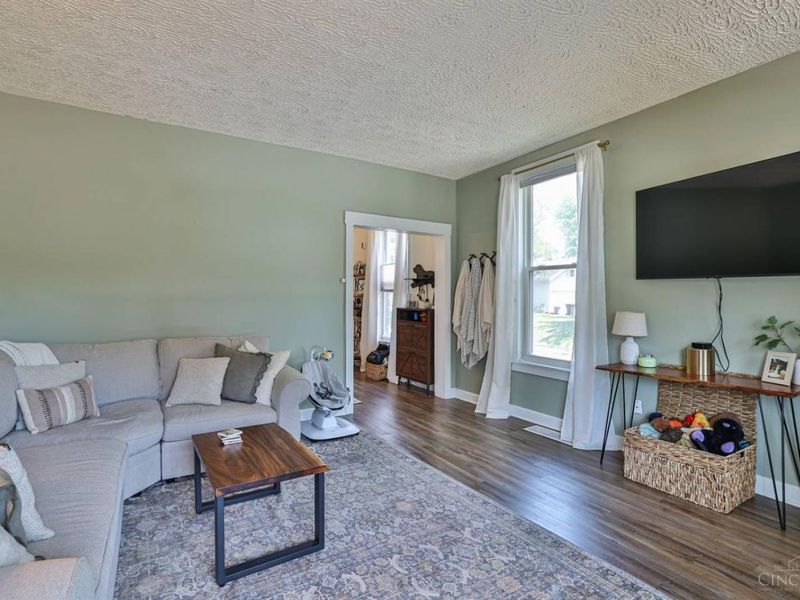 320 McClelland Avenue, Saint Bernard, OH 45217 Photo 4