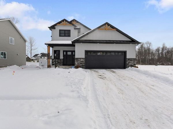 52106 Olympus Pass, Granger, IN 46530