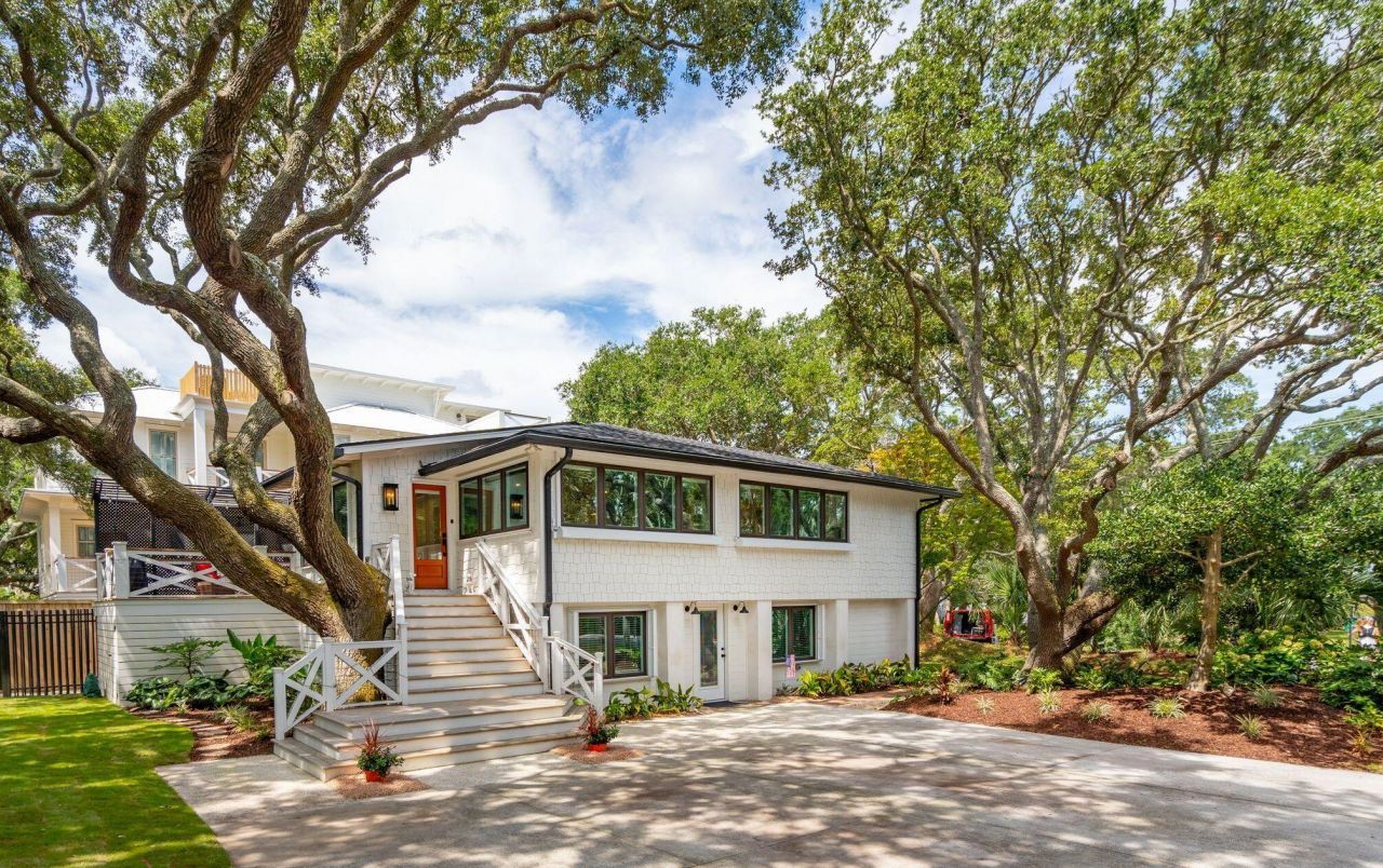 816 Palm Boulevard Isle Of Palms, SC 29451